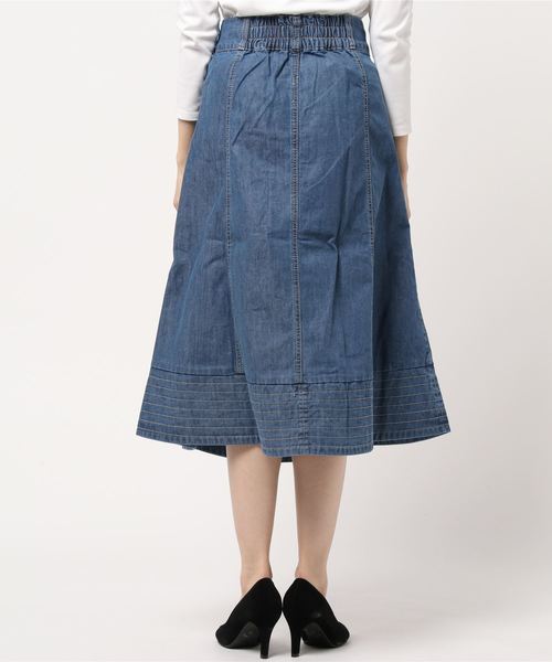 axes femme（アクシーズファム）の「前ボタントラペーズスカート（スカート・レディース・ブラック/インディゴブルー/ワンウォッシュ・MEDIUM）」の5枚目の写真