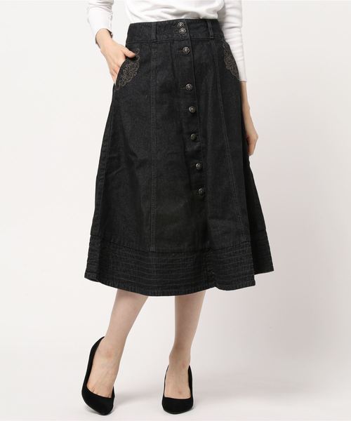 axes femme（アクシーズファム）の「前ボタントラペーズスカート（スカート・レディース・ブラック/インディゴブルー/ワンウォッシュ・MEDIUM）」の8枚目の写真