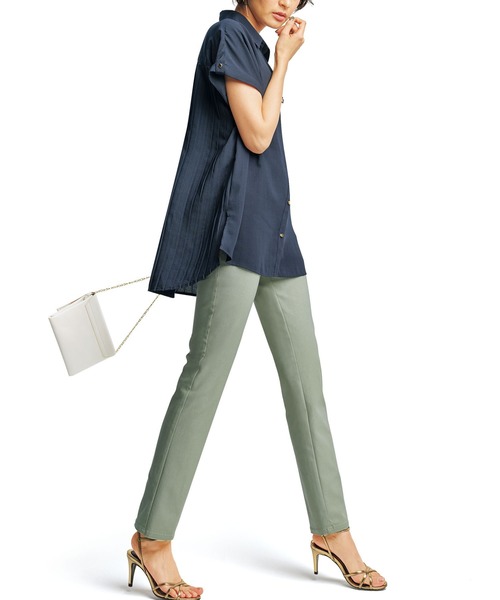 BELLUNA PLUS(ベルーナ)の「冷感ストレッチ美脚パンツ股下73cm(その他パンツ・レディース・ブラック/オフホワイト/オリーブ/グレー系その他/グレー系その他2/サンドベージュ/グレー系その他3/グレー/グレイッシュブルー/ベージュ・SMALL/MEDIUM/LARGE/X-LARGE)」の15枚目の写真