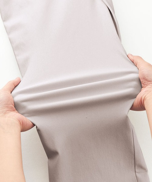 BELLUNA PLUS(ベルーナ)の「冷感ストレッチ美脚パンツ股下73cm(その他パンツ・レディース・ブラック/オフホワイト/オリーブ/グレー系その他/グレー系その他2/サンドベージュ/グレー系その他3/グレー/グレイッシュブルー/ベージュ・SMALL/MEDIUM/LARGE/X-LARGE)」の16枚目の写真