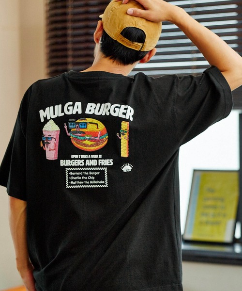 MULGA（モルガ）の「MULGA/モルガ 別注 ビッグシルエット ロゴ刺繍/背面プリント 半袖Tee（Tシャツ/カットソー・メンズ・ホワイト/ブラック/ベージュ/ホワイト系その他/ブラック系その他/ベージュ系その他/ホワイト系その他2/ホワイト系その他3/ブラック系その他2/ブラック系その他3/ベージュ系その他2/ベージュ系その他3・FREE）」の8枚目の写真