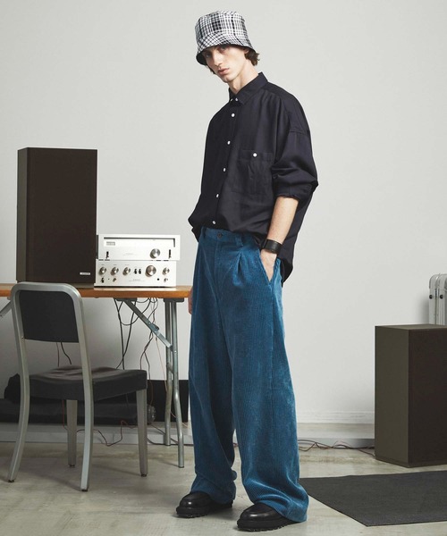 MAISON SPECIAL(メゾンスペシャル)の「《ユニセックスアイテム》レザーパッチンバンド/ブレスレット/バングル 【MAISON SPECIAL/メゾンスペシャル】(バングル/リストバンド・メンズ・ブラック/オレンジ/グリーン/ベージュ/ブルー・FREE)」の7枚目の写真