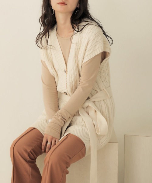 Bab（バブ）の「【WEB限定】前開きロングニットベスト（ベスト・レディース・ブラウン/ブラック/アイボリー・FREE）」の8枚目の写真