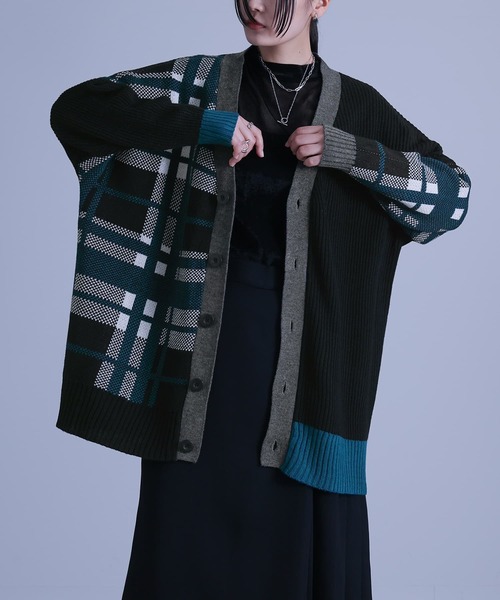 kOhAKU（コハク）の「『アシメチェック柄ニットカーディガン』（カーディガン/ボレロ・レディース・ブラック・1/2）」の15枚目の写真