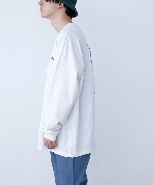 SPOC STORE(スポックストア)の「【SPOC STORE】シティポップ/ルーティンイラスト バックプリントロンT(Tシャツ/カットソー・メンズ・ホワイト系その他/ブラック系その他/ベージュ系その他/グリーン系その他/ブルー系その他/ホワイト系その他2/ホワイト系その他3/ホワイト系その他4/ベージュ系その他2/グリーン系その他2/ブルー系その他2/ブルー系その他3・M/L)」の16枚目の写真