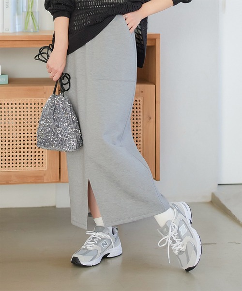 KOBE LETTUCE（コウベレタス）の「ダンボールナロースカート（スカート・レディース・イエロー/ホワイト系その他/ブルー系その他/ライトピンク/グレイッシュベージュ/ブラック/ブラウン系その他/グリーン系その他/ローズ/ホワイト/ライラック/オレンジ系/グリーン系/ライトグレー/ブルー/グリーン系1/プラム・FREE/M/L）」の5枚目の写真