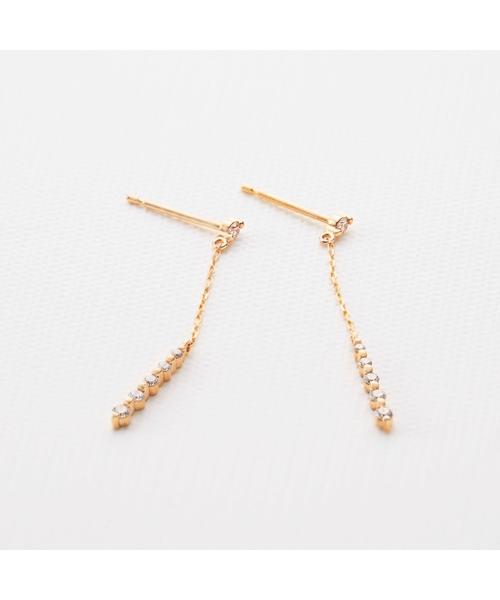 COCOSHNIK(ココシュニック)の「K10ダイヤモンド グラデバー スタッドピアス大(ピアス(両耳用)・レディース・アイボリー系・00)」の12枚目の写真