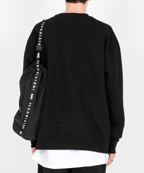 crump(クランプ)の「【crump 】クラシックスウェットシャツ(パーカー・レディース・ブラック/ネイビー・MEDIUM/LARGE)」の17枚目の写真