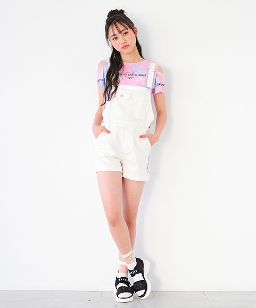 by LOVEiT（バイラビット）の「ショートオール（サロペット/オーバーオール・キッズ・アイボリー/ブラック/マルチ・120cm/130cm/140cm/150cm/160cm）」の2枚目の写真