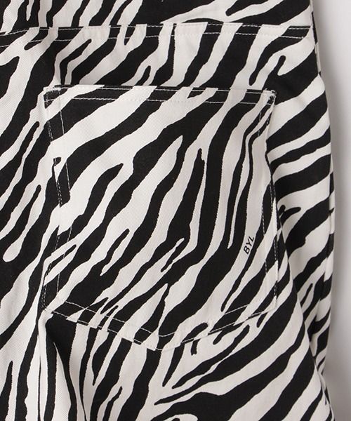 by LOVEiT（バイラビット）の「ショートオール（サロペット/オーバーオール・キッズ・アイボリー/ブラック/マルチ・120cm/130cm/140cm/150cm/160cm）」の13枚目の写真