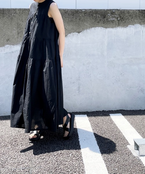 kivi（キヴィ）の「ティアードノースリーブマキシワンピ（ワンピース・レディース・ライトグレー/ブラック/ダークグリーン/オフホワイト/ブルー/ライトグリーン/レッド/グリーン・FREE）」の17枚目の写真