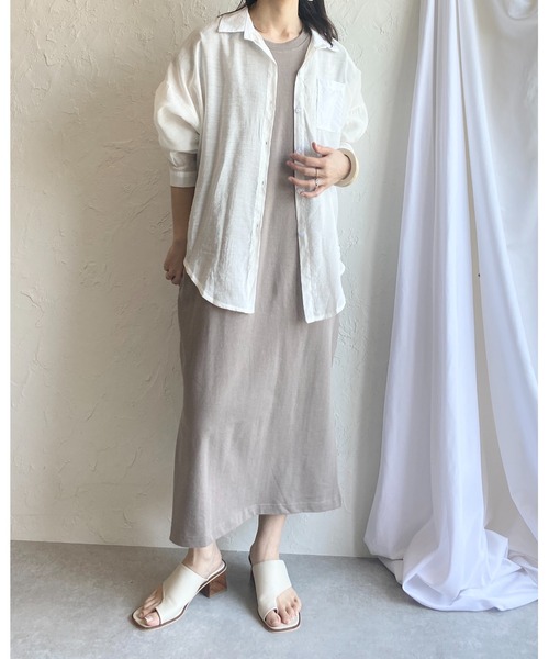 She's Closet(シーズクローゼット)の「ラウンドヘム長袖シアーシャツ(シャツ/ブラウス・レディース・ミント/ベージュ/ピンク/パープル/ホワイト・FREE)」の12枚目の写真