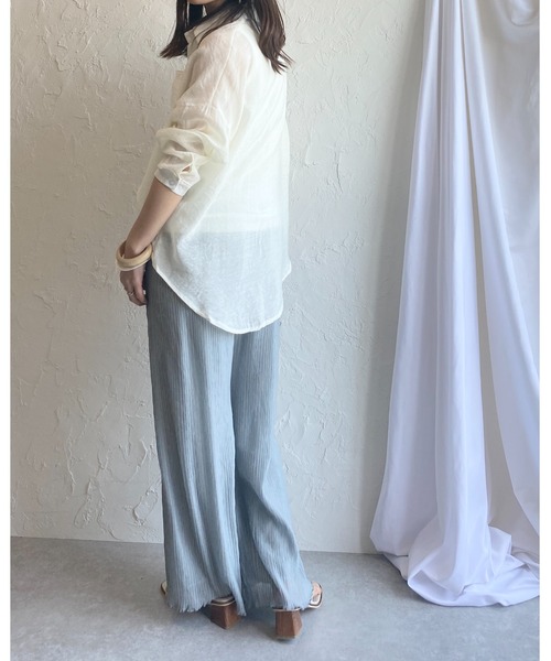 She's Closet(シーズクローゼット)の「ラウンドヘム長袖シアーシャツ(シャツ/ブラウス・レディース・ミント/ベージュ/ピンク/パープル/ホワイト・FREE)」の18枚目の写真