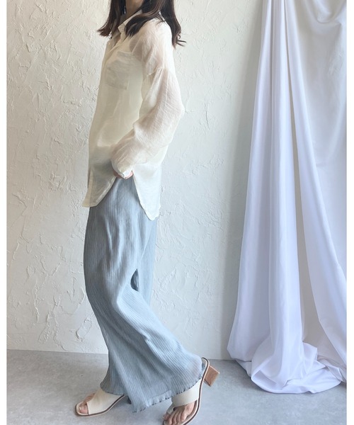 She's Closet(シーズクローゼット)の「ラウンドヘム長袖シアーシャツ(シャツ/ブラウス・レディース・ミント/ベージュ/ピンク/パープル/ホワイト・FREE)」の20枚目の写真