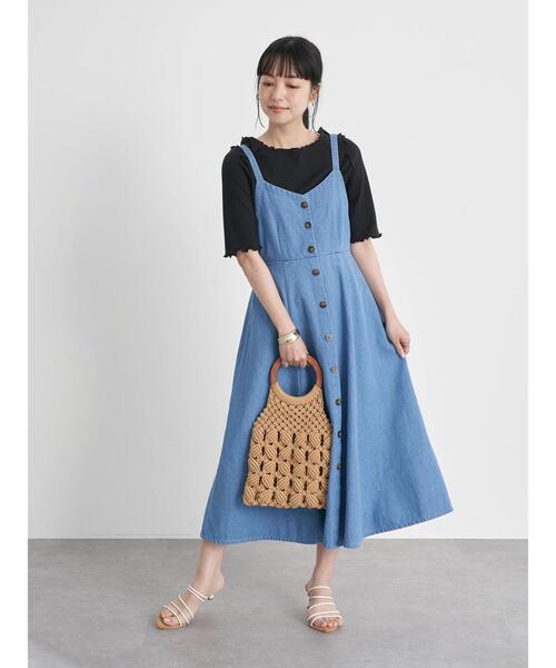 earth music&ecology（アースミュージックアンドエコロジー）の「【WEB限定】フロント釦デニムワンピース ＊（ワンピース・レディース・インディゴブルー/ライトインディゴブルー・FREE）」の4枚目の写真