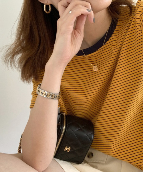 emi+（エミプラス）の「配色ルーズボーダーカットソー（Tシャツ/カットソー・レディース・ベージュ/オレンジ/ベージュ系その他・L/M/S）」の16枚目の写真