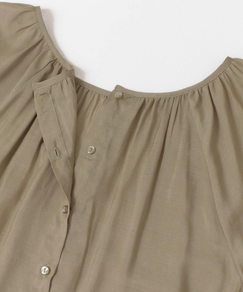 KBF（ケイビーエフ）の「つけ襟マルチWAYギャザーブラウス（シャツ/ブラウス・レディース・ベージュ系その他/ブラック/アイボリー・ONE）」の8枚目の写真