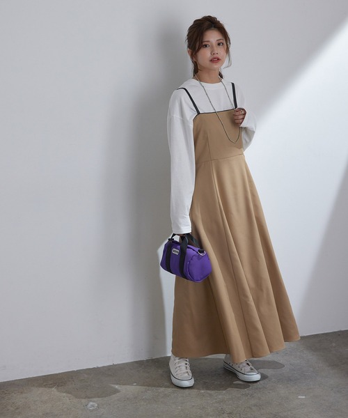 vis-`a-vis（ビサビ）の「【WEB限定】バックリボン合皮パイピングジャンパースカート（ワンピース・レディース・ブラック/ブラック系その他/ベージュ・S/M）」の5枚目の写真