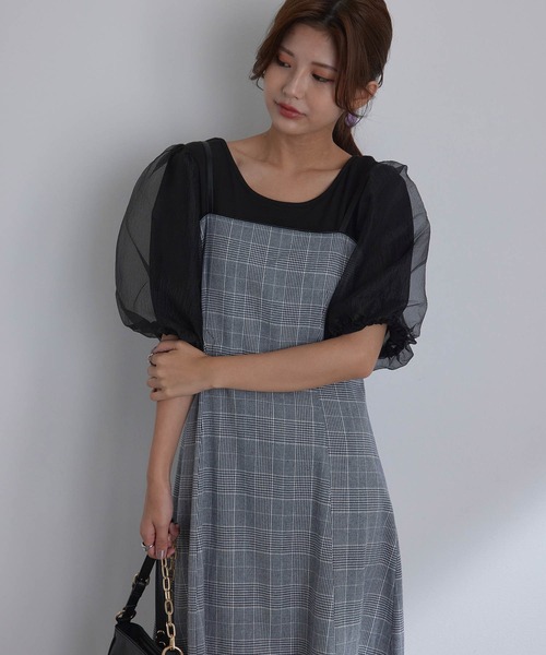 vis-`a-vis（ビサビ）の「【WEB限定】バックリボン合皮パイピングジャンパースカート（ワンピース・レディース・ブラック/ブラック系その他/ベージュ・S/M）」の8枚目の写真