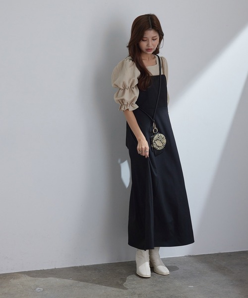 vis-`a-vis（ビサビ）の「【WEB限定】バックリボン合皮パイピングジャンパースカート（ワンピース・レディース・ブラック/ブラック系その他/ベージュ・S/M）」の11枚目の写真