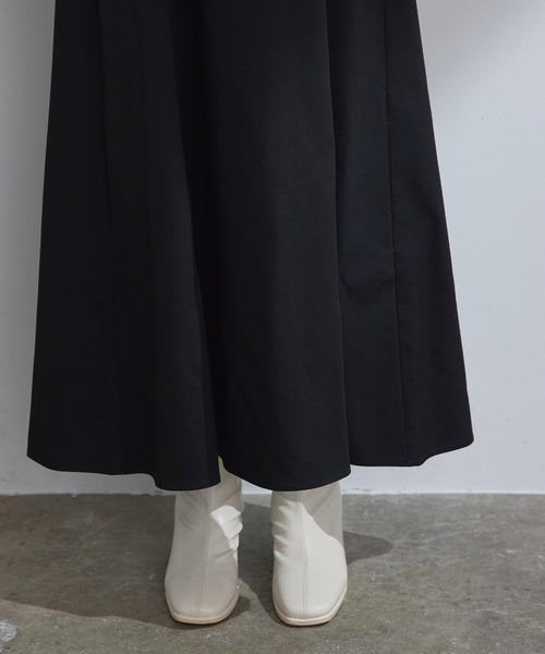 vis-`a-vis（ビサビ）の「【WEB限定】バックリボン合皮パイピングジャンパースカート（ワンピース・レディース・ブラック/ブラック系その他/ベージュ・S/M）」の18枚目の写真