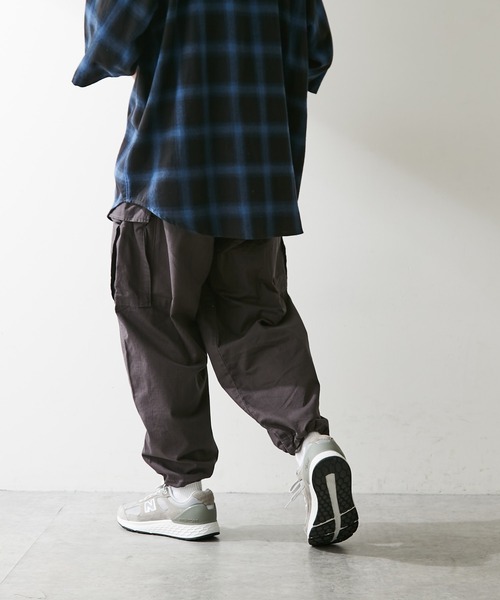 DISCOAT(ディスコート)の「リップストップカーゴパンツ(カーゴパンツ・メンズ・チャコールグレー/カーキ・MEDIUM/LARGE)」の6枚目の写真