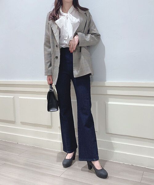 MAJESTIC LEGON(マジェスティックレゴン)の「クラシックテーラードジャケット(テーラードジャケット・レディース・アイボリー/ブラウン系その他2/モカ・SMALL/MEDIUM)」の5枚目の写真