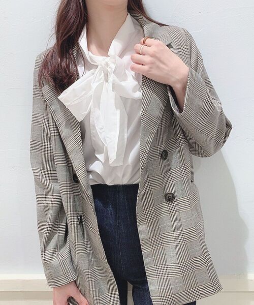 MAJESTIC LEGON(マジェスティックレゴン)の「クラシックテーラードジャケット(テーラードジャケット・レディース・アイボリー/ブラウン系その他2/モカ・SMALL/MEDIUM)」の8枚目の写真