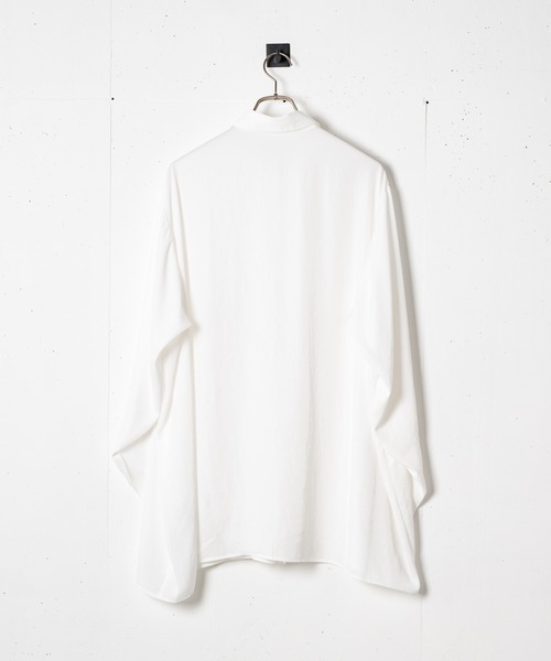 Utusiyo(ウツシヨ)の「oversized shirt 煙霞(シャツ/ブラウス・メンズ・ホワイト/ブラック・FREE)」の3枚目の写真
