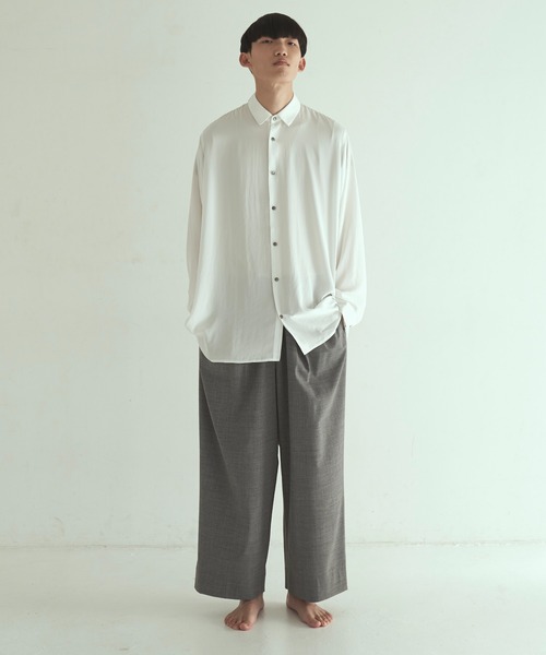 Utusiyo(ウツシヨ)の「oversized shirt 煙霞(シャツ/ブラウス・メンズ・ホワイト/ブラック・FREE)」の13枚目の写真