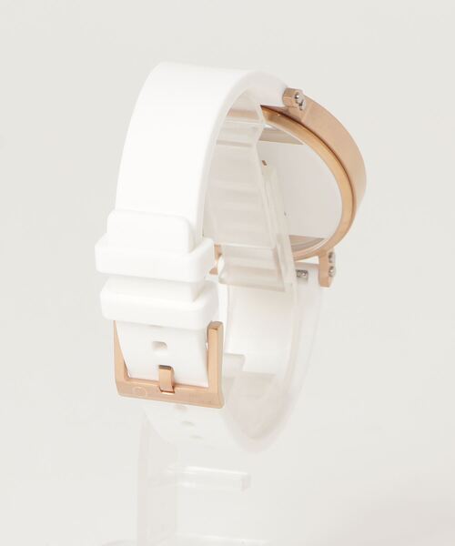 KLASSE14(クラスフォーティーン)の「【KLASSE14】JANE TANG IMPERFECT SQUARE IM18RG006M/IM18RG006W(アナログ腕時計・レディース・ホワイト系1/ホワイト系2・FREE)」の5枚目の写真
