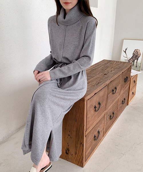 オフタートルウエストドロストニットワンピース