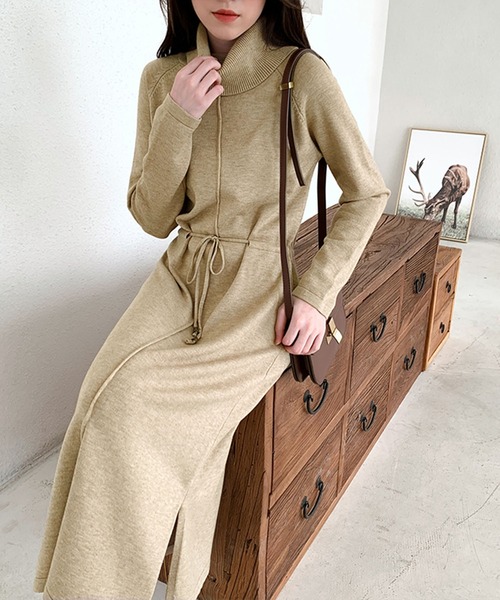 Jewelobe(ジュエローブ)の「オフタートルウエストドロストニットワンピース(ワンピース・レディース・ブラック/ベージュ/杢グレー・FREE)」の15枚目の写真