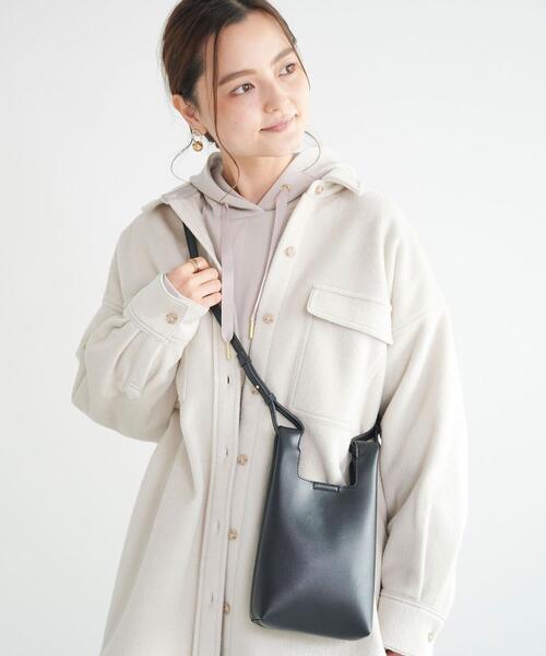 green label relaxing（グリーンレーベルリラクシング）の「MINI MARKET ポシェット ショルダー バッグ（ショルダーバッグ・レディース・ブラック/オフホワイト/イエロー・FREE）」の2枚目の写真