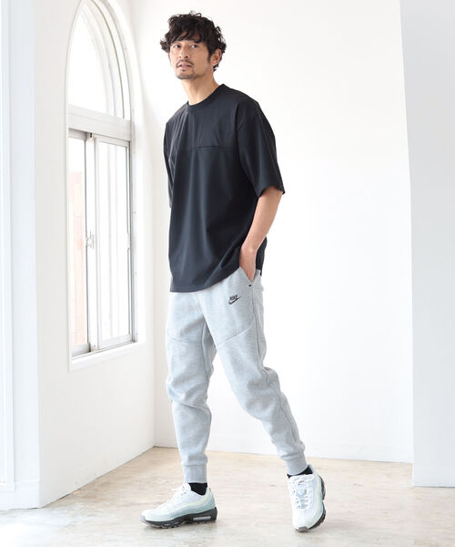NIKE（ナイキ）の「NIKE / Tech Fleece Jogger Pants（スウェットパンツ・メンズ・グレー/ブラック・SMALL/MEDIUM/LARGE）」の8枚目の写真