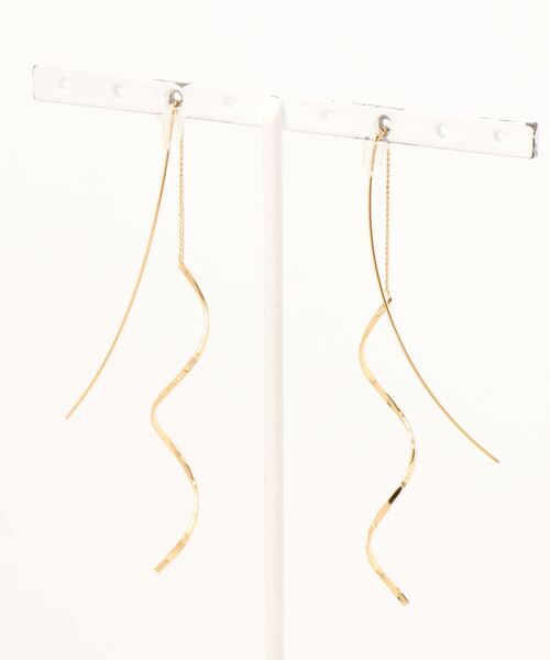 Manon's Selection(マノンズセレクション)の「ラインアメリカンピアス(ピアス(両耳用)・レディース・ゴールド/シルバー・ONE SIZE)」の3枚目の写真