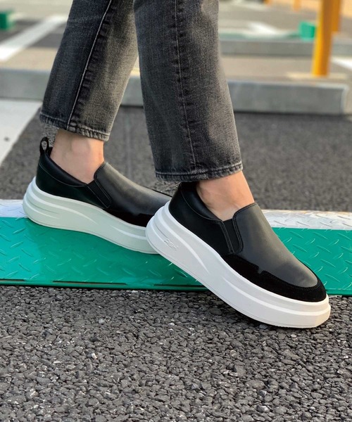 ASH（アッシュ）の「【INTOX】ローカットスニーカー（スニーカー・レディース・ブラック/ホワイト・38/40/37/35/36/39）」の13枚目の写真