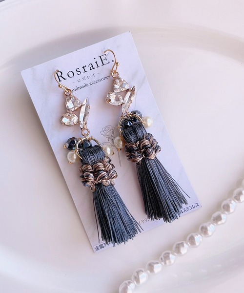 tone(トーン)の「【RosraiE】ビジュー パール タッセル ロング ピアス(MA)(ピアス(両耳用)・レディース・ゴールド/ブルーグレー・FREE)」の10枚目の写真