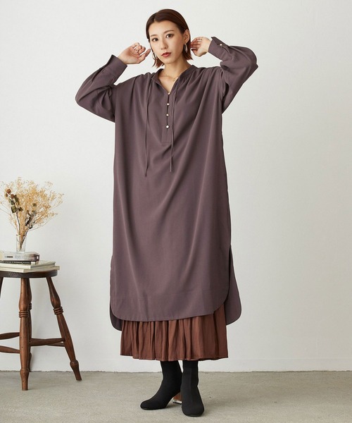 NICOLE white（ニコルホワイト）の「スタンドギャザーワンピース（ワンピース・レディース・チャコール/ブラウン・FREE）」の14枚目の写真