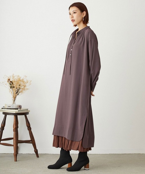 NICOLE white（ニコルホワイト）の「スタンドギャザーワンピース（ワンピース・レディース・チャコール/ブラウン・FREE）」の15枚目の写真