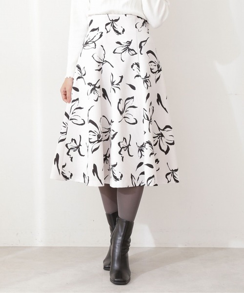 PROPORTION BODY DRESSING（プロポーションボディドレッシング）の「モノトーンフラワースカート / 1212120101（スカート・レディース・ブラック/ホワイト系その他・SMALL/X-SMALL/MEDIUM）」の14枚目の写真