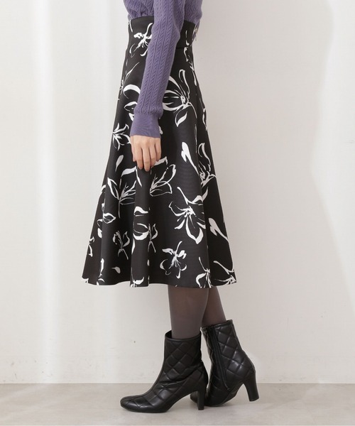 PROPORTION BODY DRESSING（プロポーションボディドレッシング）の「モノトーンフラワースカート / 1212120101（スカート・レディース・ブラック/ホワイト系その他・SMALL/X-SMALL/MEDIUM）」の13枚目の写真