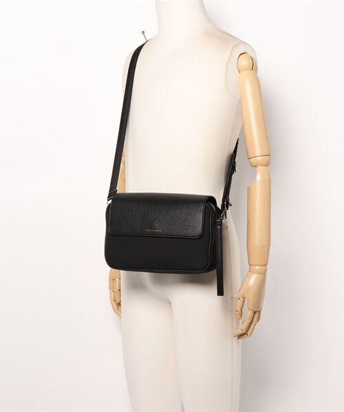 AZUL by moussy（アズールバイマウジー）の「HYBRID CLUTCH BAG/ハイブリッドクラッチバッグ（クラッチバッグ・メンズ・ブラック・FREE）」の5枚目の写真