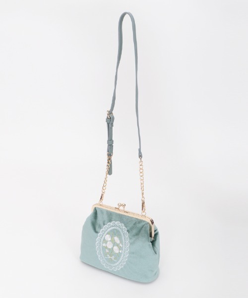 axes femme POETIQUE（アクシーズファムポエティック）の「刺繍がま口ベロアポシェット（ショルダーバッグ・レディース・ブラック/ミント・MEDIUM）」の2枚目の写真