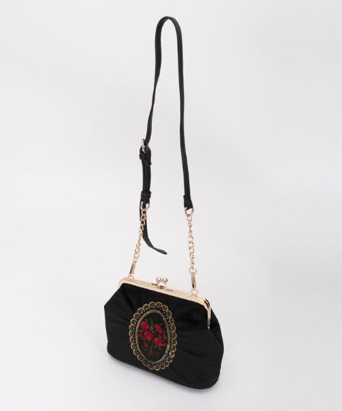 axes femme POETIQUE（アクシーズファムポエティック）の「刺繍がま口
