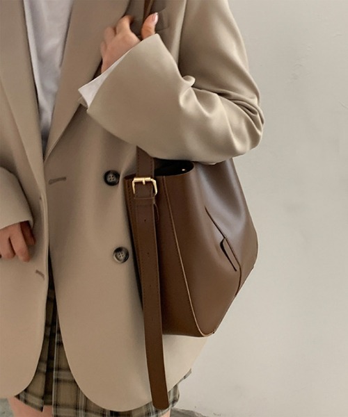 LA VORAGINE（ラ ヴォラジネ）の「ポーチ付き　ショルダーバッグ/トートバッグ（トートバッグ・レディース・ブラック/ブラウン・FREE）」の14枚目の写真