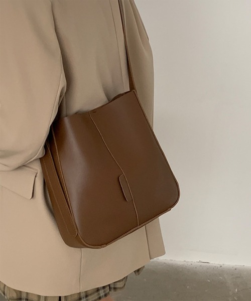 LA VORAGINE（ラ ヴォラジネ）の「ポーチ付き　ショルダーバッグ/トートバッグ（トートバッグ・レディース・ブラック/ブラウン・FREE）」の21枚目の写真