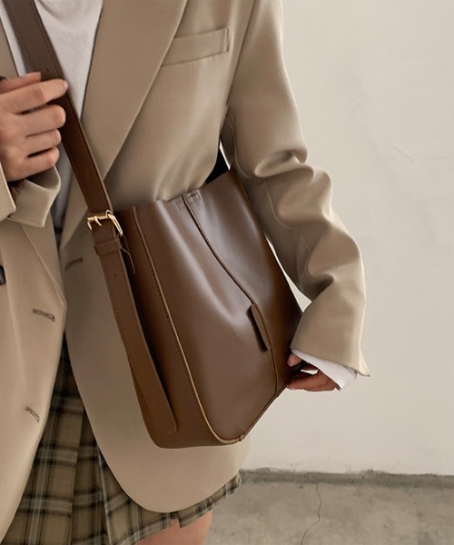 LA VORAGINE（ラ ヴォラジネ）の「ポーチ付き　ショルダーバッグ/トートバッグ（トートバッグ・レディース・ブラック/ブラウン・FREE）」の17枚目の写真