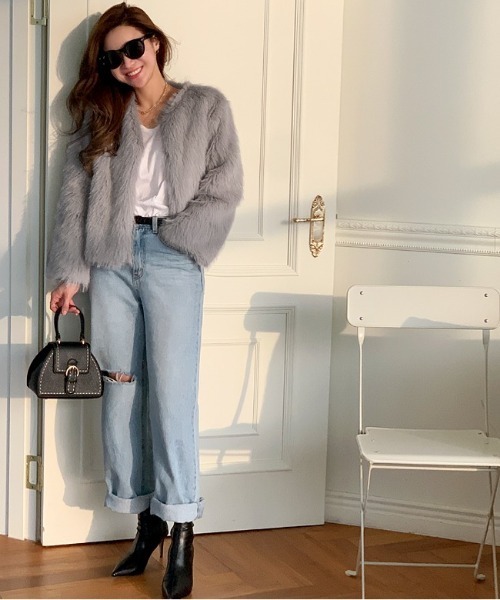 NANING9（ナンニング）の「NANING9 ラウンドファージャケット（その他アウター・レディース・ブラック/グレー/クリーム・FREE）」の4枚目の写真