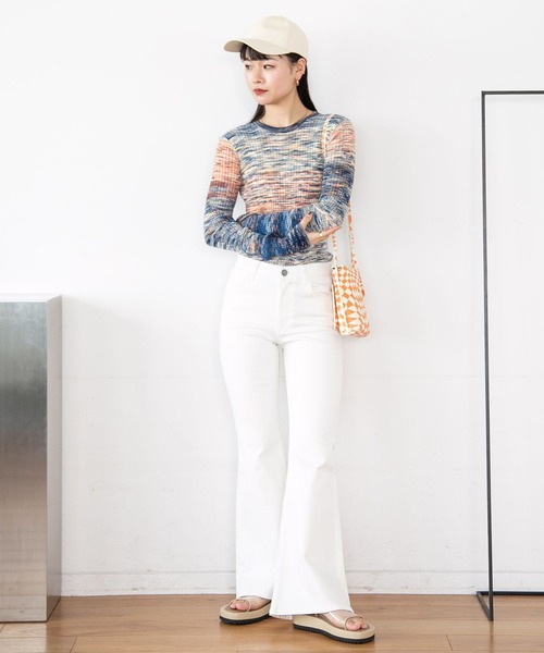 JEANASIS(ジーナシス)の「サスティナブルベルボトムデニムパンツ/263346(デニムパンツ・レディース・ホワイト/ブラック/グリーン/ブルー・SMALL/MEDIUM)」の22枚目の写真